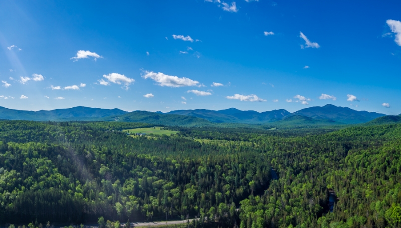 Lake Placid. Деревня двух озёр и двух олимпиад Lake Placid. Деревня двух озёр и двух олимпиад
