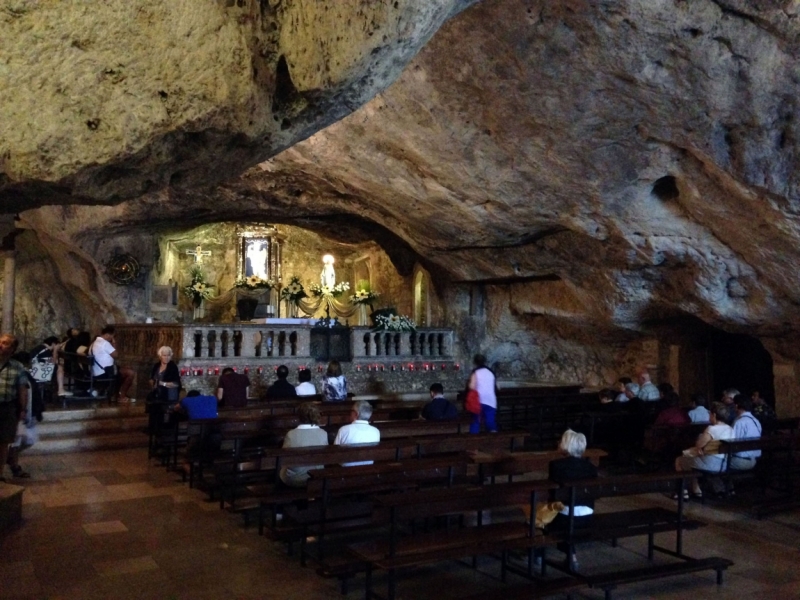 Путешествие в Апулию: Бари, Кастель Дель Монте, Монте Сант'Анжело. (Практические советы).