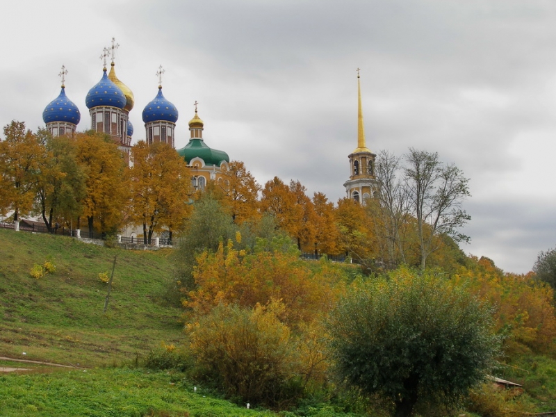 Рязанские дали. У памятника Сергею Есенину