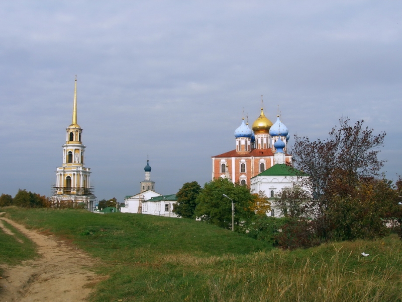 Рязанские дали. У памятника Сергею Есенину