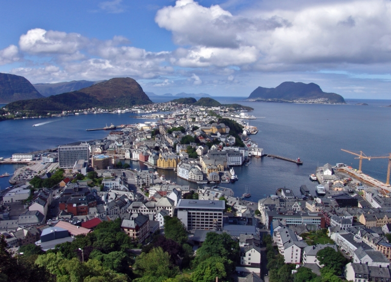 Автопробегом из Воронежа по СТРАНЕ ТРОЛЛЕЙ (через Москву,Новгород, Хельсинки, Стокгольм)