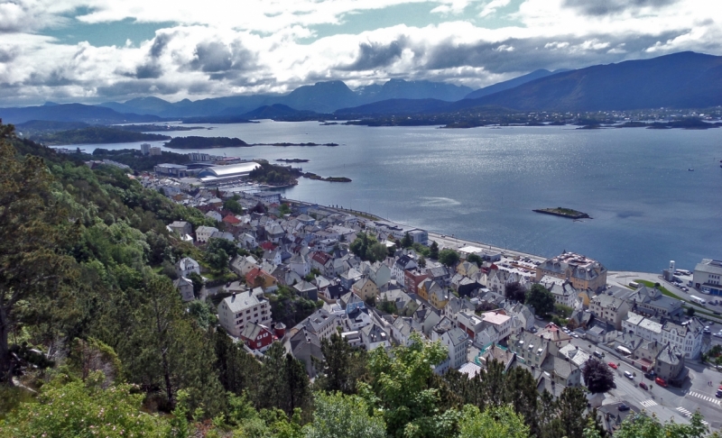 Автопробегом из Воронежа по СТРАНЕ ТРОЛЛЕЙ (через Москву,Новгород, Хельсинки, Стокгольм)