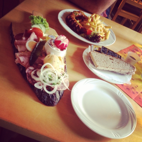 Из Санкт-Петербурга на край земли и обратно + отдых на море за 20 дней.