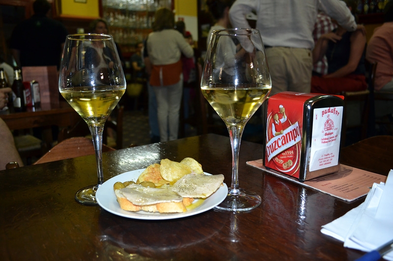 Гастрономический туризм: (тапас в Гранаде) Гастрономический туризм: (тапас в Гранаде)