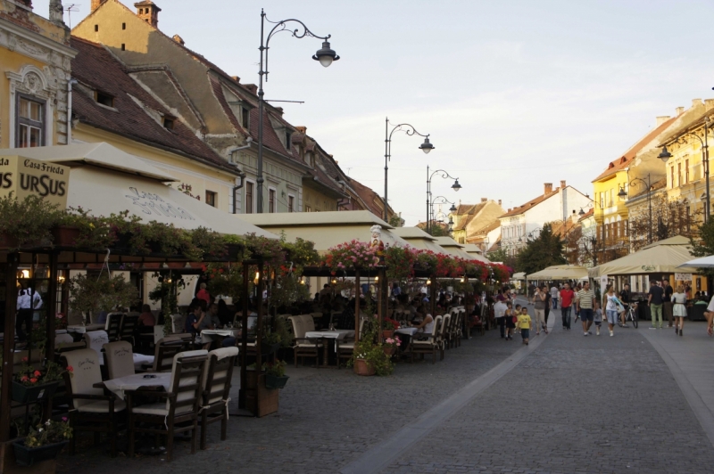 Дальнобойщики. 17 стран. 32 города. 28 дней.