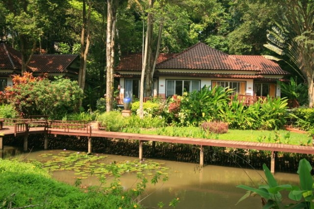 Ко Чанг: отель Koh Chang Cliff Beach Resort