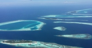 Vilamendhoo+Fihalhohi Barefoot holiday Oct2014