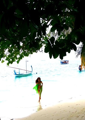 Vilamendhoo+Fihalhohi Barefoot holiday Oct2014