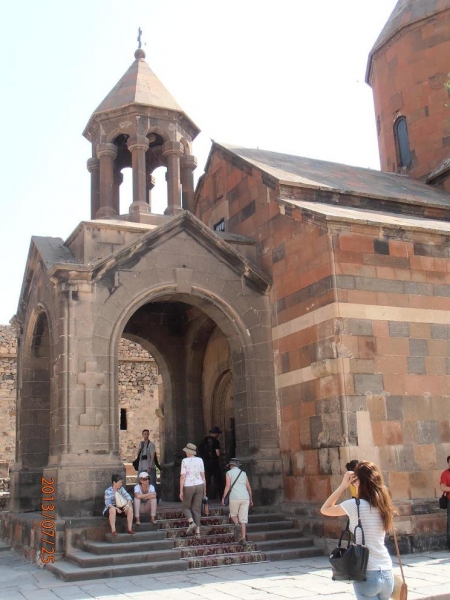 Армения глазами испанцев. Июль 2013.