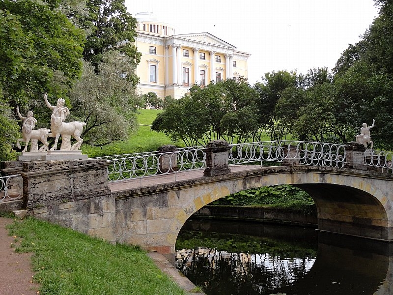 13 ночей в Петербурге.