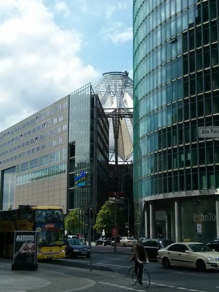 Берлин, откуда ты такой?!