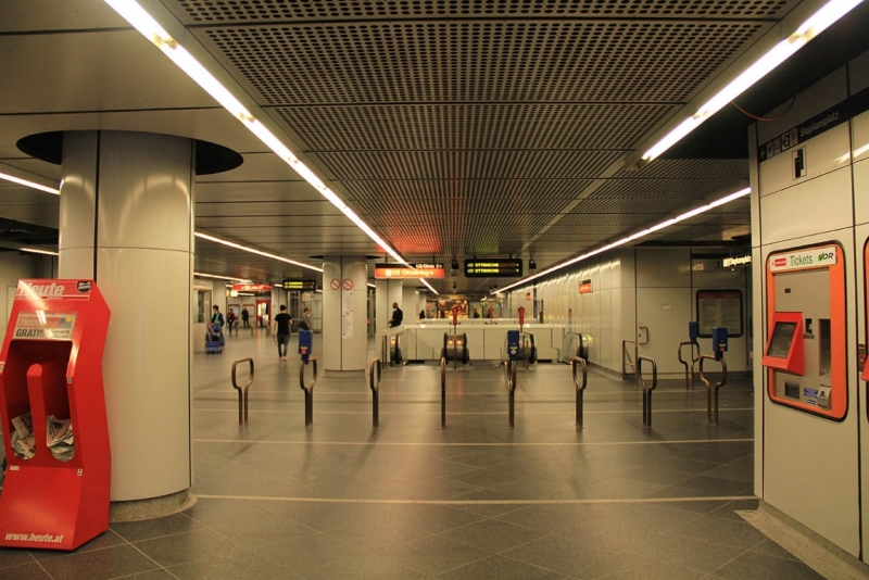 Австрия с востока на запад и обратно, с дождем и термами в октябре 2014