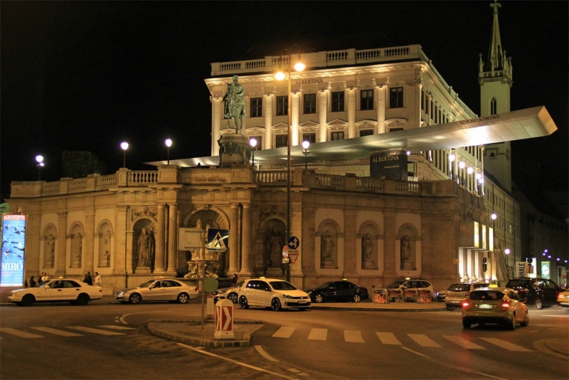 Австрия с востока на запад и обратно, с дождем и термами в октябре 2014