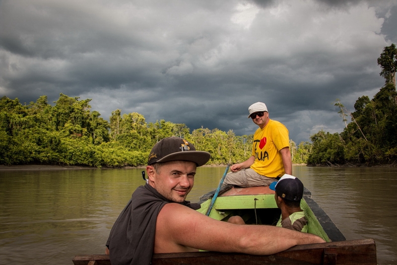 Папуа (племена короваев + Raja Ampat), на авто восточная и центральная Ява (фото).