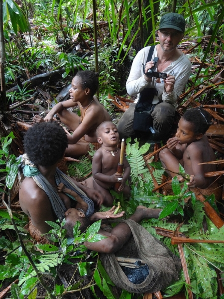 Папуа (племена короваев + Raja Ampat), на авто восточная и центральная Ява (фото).