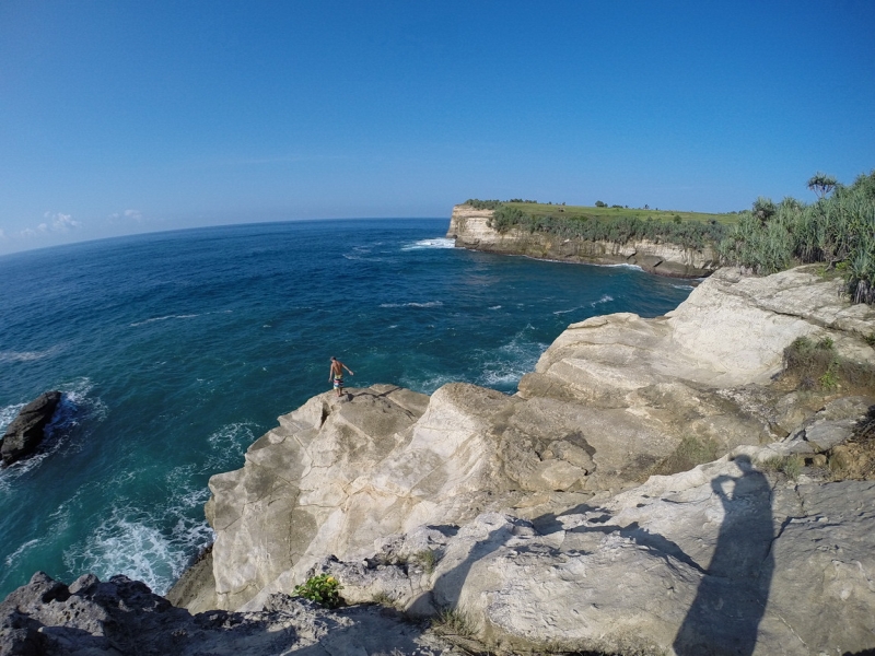 Папуа (племена короваев + Raja Ampat), на авто восточная и центральная Ява (фото).