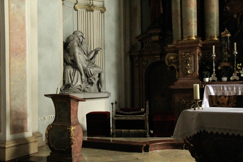 Австрия с востока на запад и обратно, с дождем и термами в октябре 2014