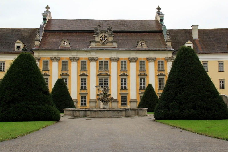 Австрия с востока на запад и обратно, с дождем и термами в октябре 2014