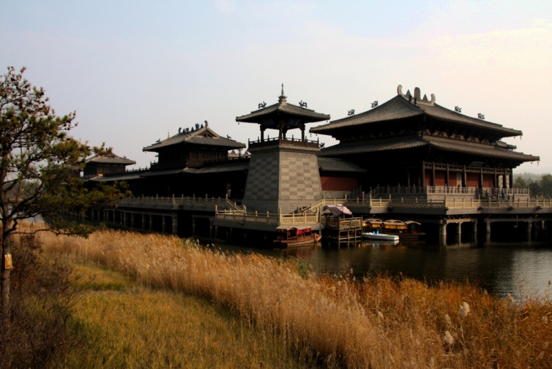 Октябрь 2014: Beijing–Datong–Xi’an–Chengdu–Emei/Leshan–Chongqing–Shanghai–Panjin-Beijin