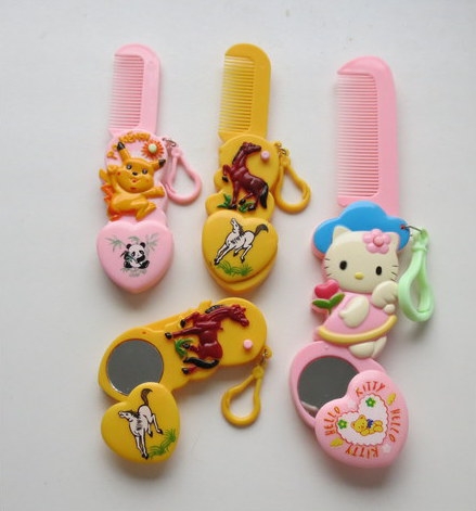 Коллекция расчесок