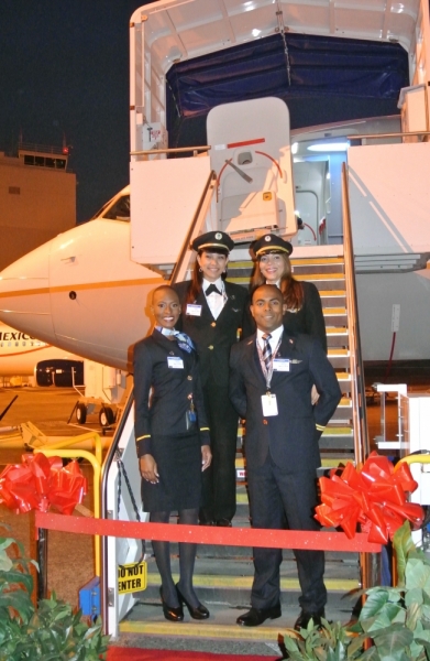 Небо, самолёт, стюардесса. Фото из путешествий - 2