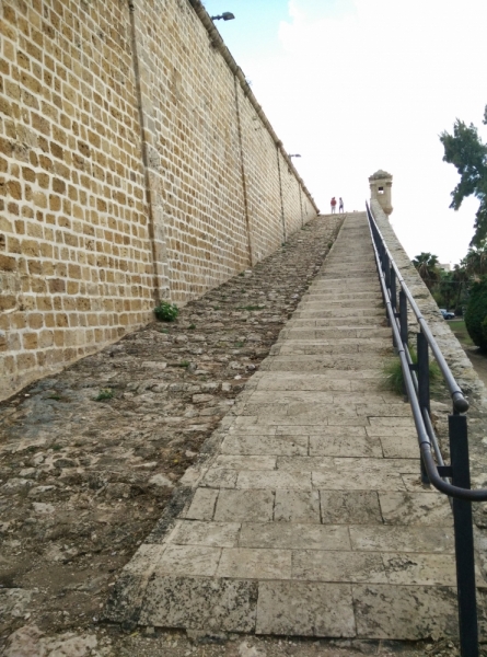 Израиль в конце октября на 16 дней. Покритикуйте маршрут.