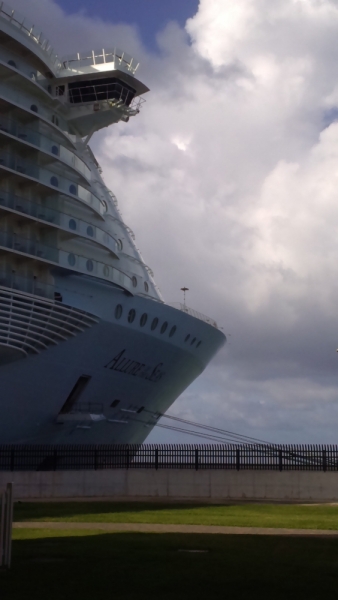 Город грехов и дитя любви: 20 дней в Америке и круиз на Allure of the Seas