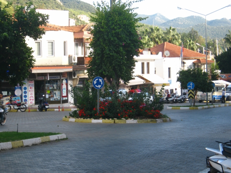 Кемер-Каш-Кемер на мотоцикле