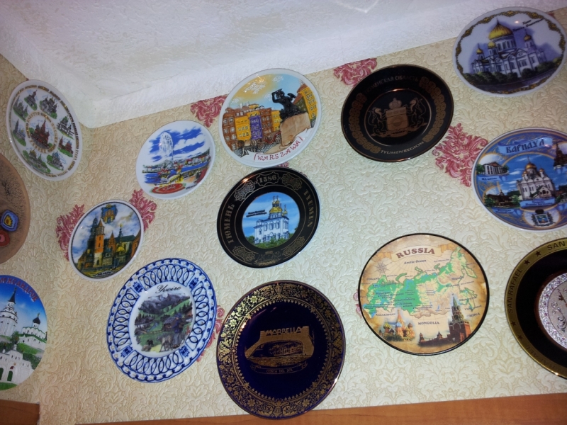 Кто коллекционирует сувенирные тарелочки?