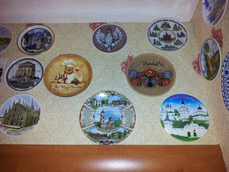 Кто коллекционирует сувенирные тарелочки?
