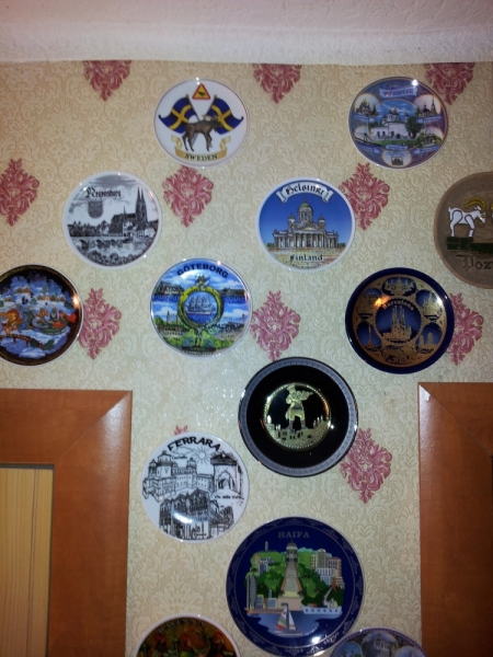 Кто коллекционирует сувенирные тарелочки?