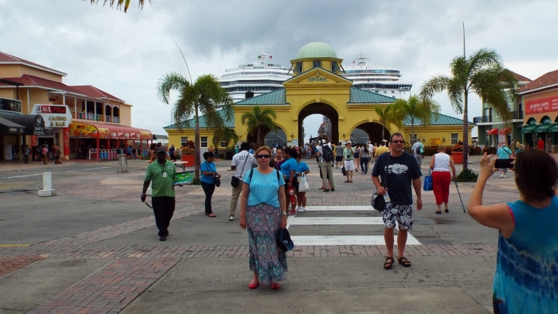 Carnival Valor круиз по южным Карибам 2014