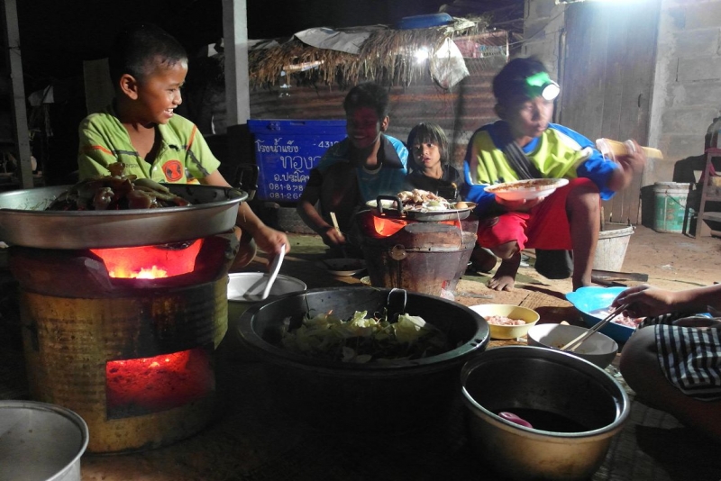 Немного о тайской деревне фото+видео  (Провинция Бурирам, район Пракхон Чай)