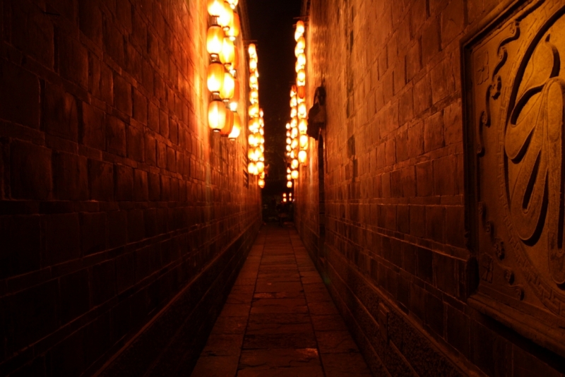 Октябрь 2014: Beijing–Datong–Xi’an–Chengdu–Emei/Leshan–Chongqing–Shanghai–Panjin-Beijin