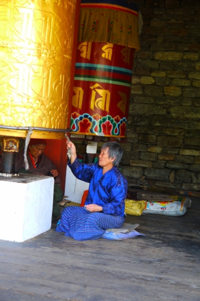 Непал - Дели октябрь 2014 черный фото отчет. Цечу. Красочный Бутан.