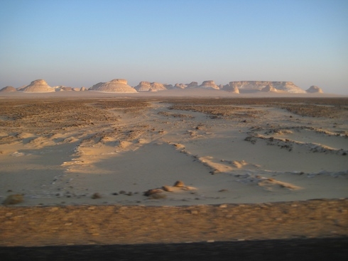 Белая Пустыня:  Каир-Бахария 1-4.12.2010