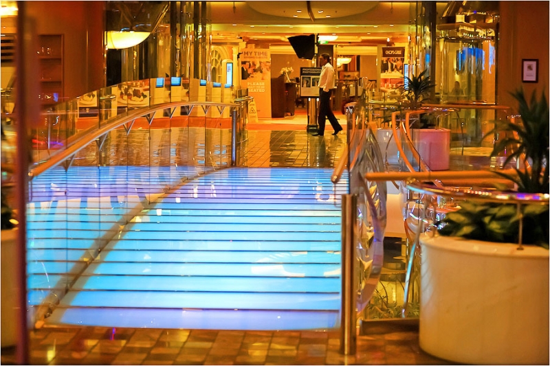 Осень в Праге и трансатлантический круиз на Independence of the Seas