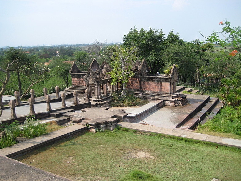 1 день в Самут Пракане: Сердце Будды, Муанг Боран, Трехголовый Слон
