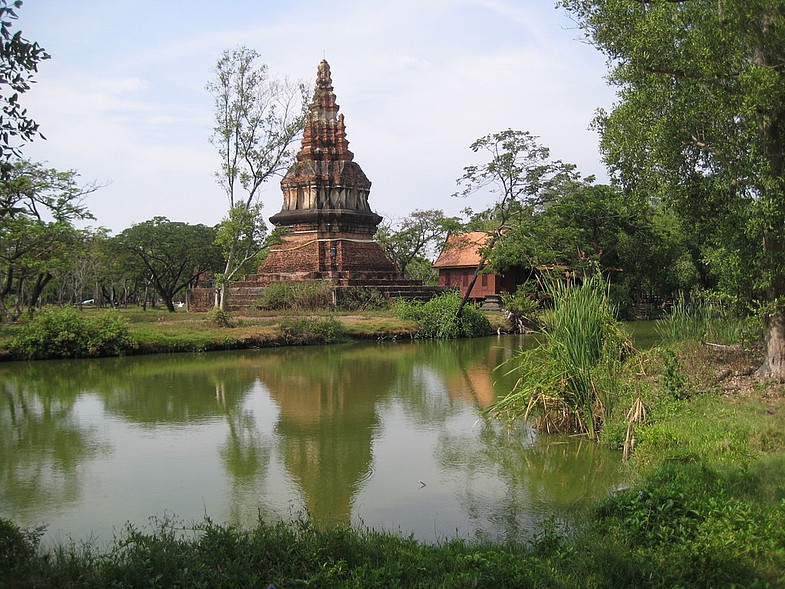 1 день в Самут Пракане: Сердце Будды, Муанг Боран, Трехголовый Слон