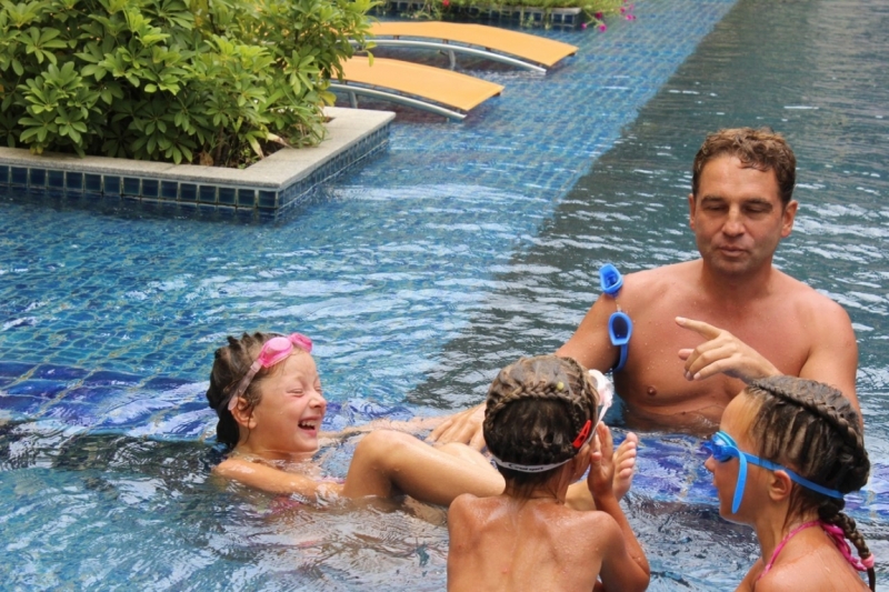 Цыганская семья. Или наша жизнь одновременно на два дома – в Хуа-Хине и на Самуи