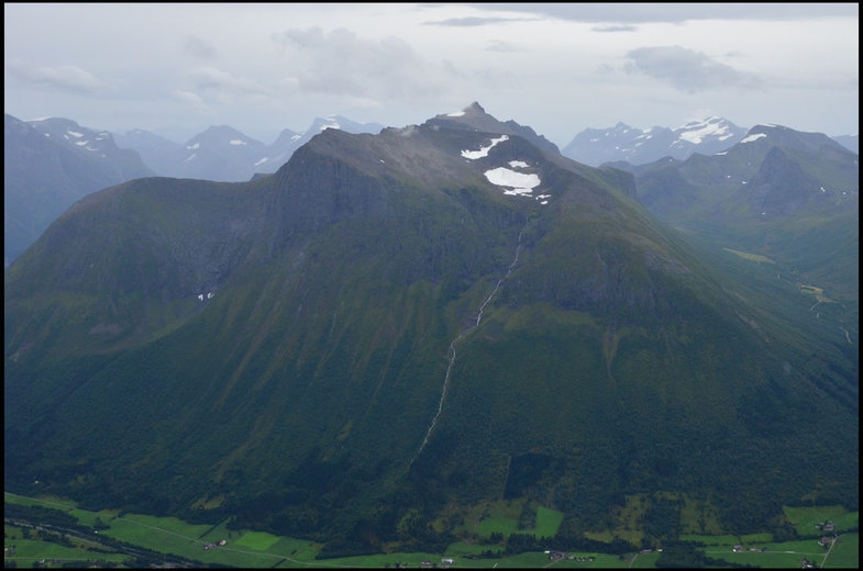 Норвежская Швейцария (Sunnmøre Alps) - много фото