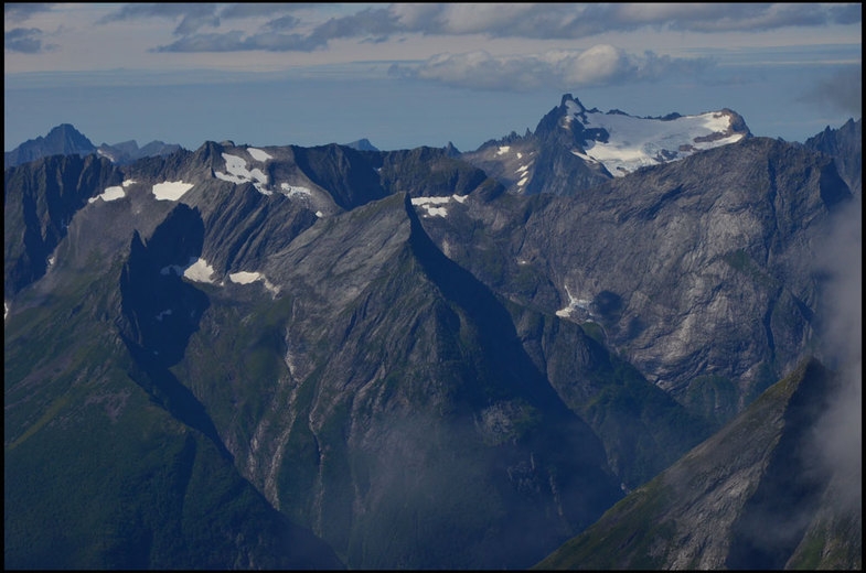 Норвежская Швейцария (Sunnmøre Alps) - много фото