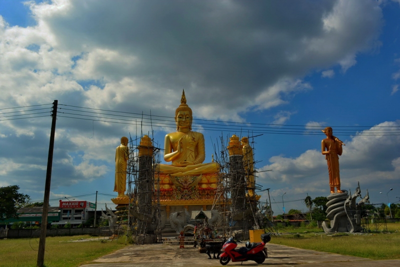 Сумасшедший Виза-Ран в Лаос на Тайском Мотобайке