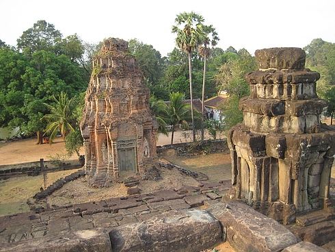 Камбоджа  - Сиам Риеп, Сиануквиль, Пном Пень 29/03-8/04 2008