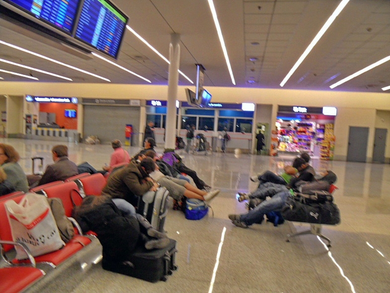 Буэнос-Айрес, аэропорт Ezeiza (EZE): терминал, транзит, удобства, ночёвка