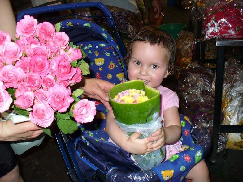 На Самуи, на месяц, и конечно же с ребёнком