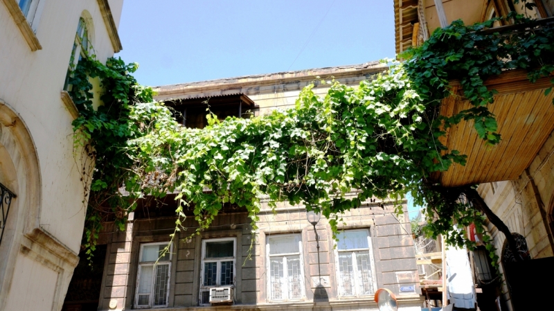 Баку-Тбилиси-Ереван и чуть-чуть моря в Батуми. Две недели, июнь 2014.