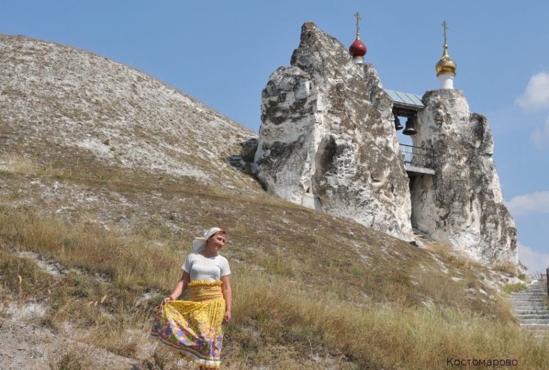 Белые скалы на чёрной земле (Воронежская обл)