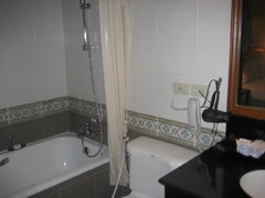 Bangkok: Grand Diamond Suites Hotel (слеплено) Bangkok: Grand Diamond Suites Hotel (слеплено)