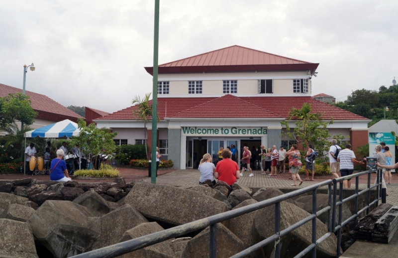 Перворазники на Карибах: круиз на P&O Ventura